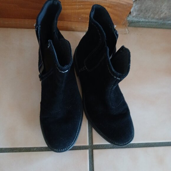 Clarks Womens Black Suede Maye Zip Up Boots Bootie Size 6 - Picture 3 of 6